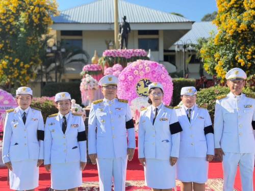 @พช.ธวัชบุรี จ.ร้อยเอ็ด : พิธีวางพวงมาลาถวายราชสักการะ เนื่องในวันคล้ายวันสวรรคต พระบาทสมเด็จพระจุลจอมเกล้าเจ้าอยู่หัว รัชกาลที่ 5
